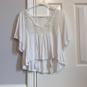 adorable whit blouse!